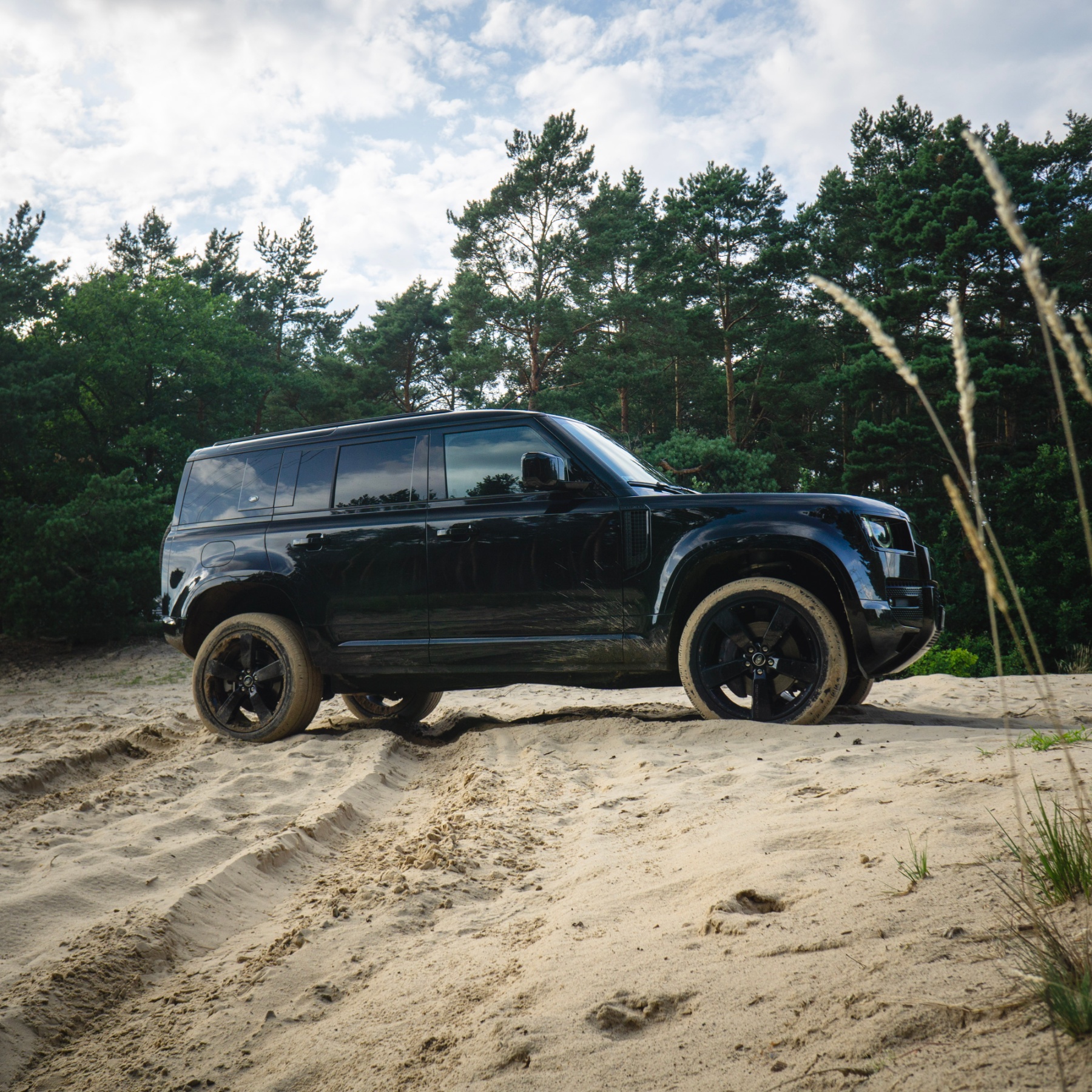 nowy land rover defender 