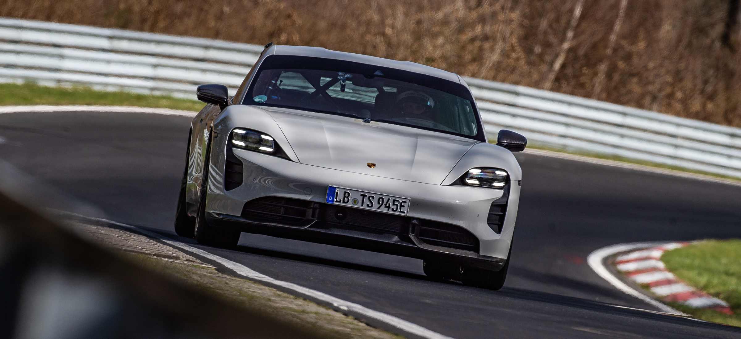 Porsche Taycan rekord Nurburgring