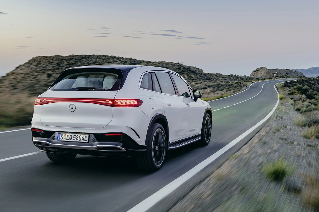 mercedes eqs suv 