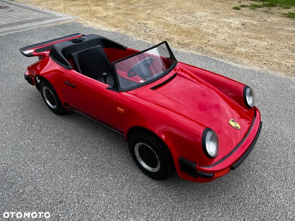 Oto Porsche 911 za 64 500 zł w bardzo dobrym stanie. Rozwija 2 KM