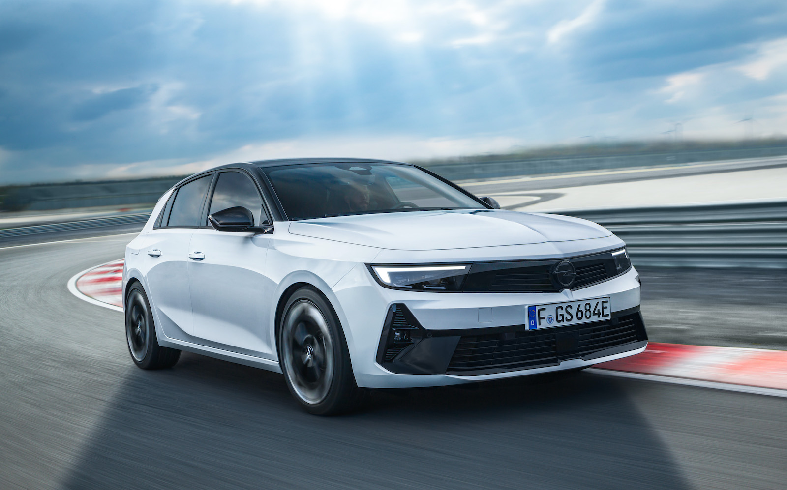 opel astra gse
