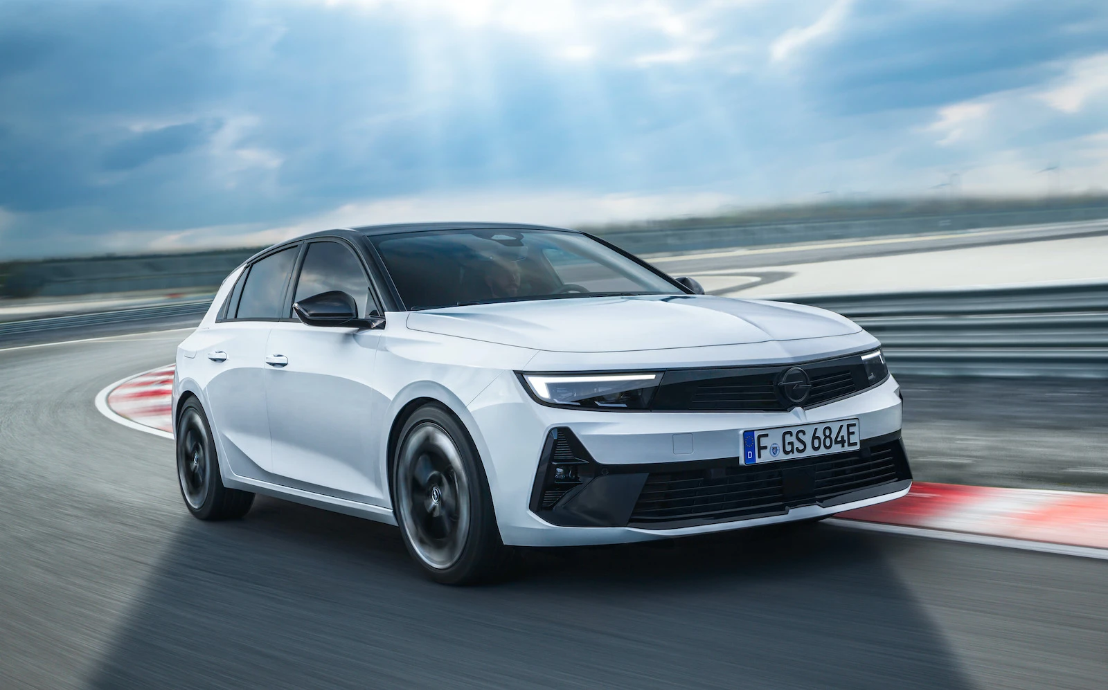 opel astra gse