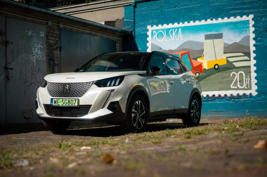 Peugeot e-2008 