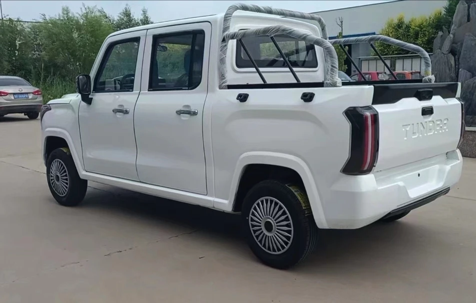 chińska kopia Toyoty Tundry 