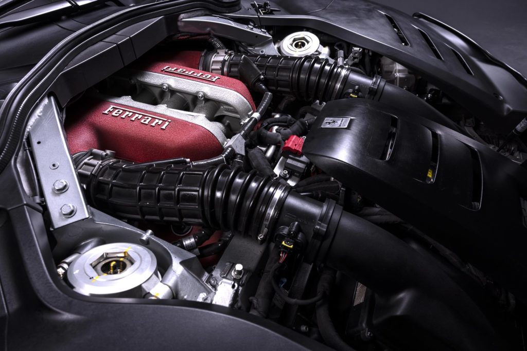 Ferrari Purosangue napęd 