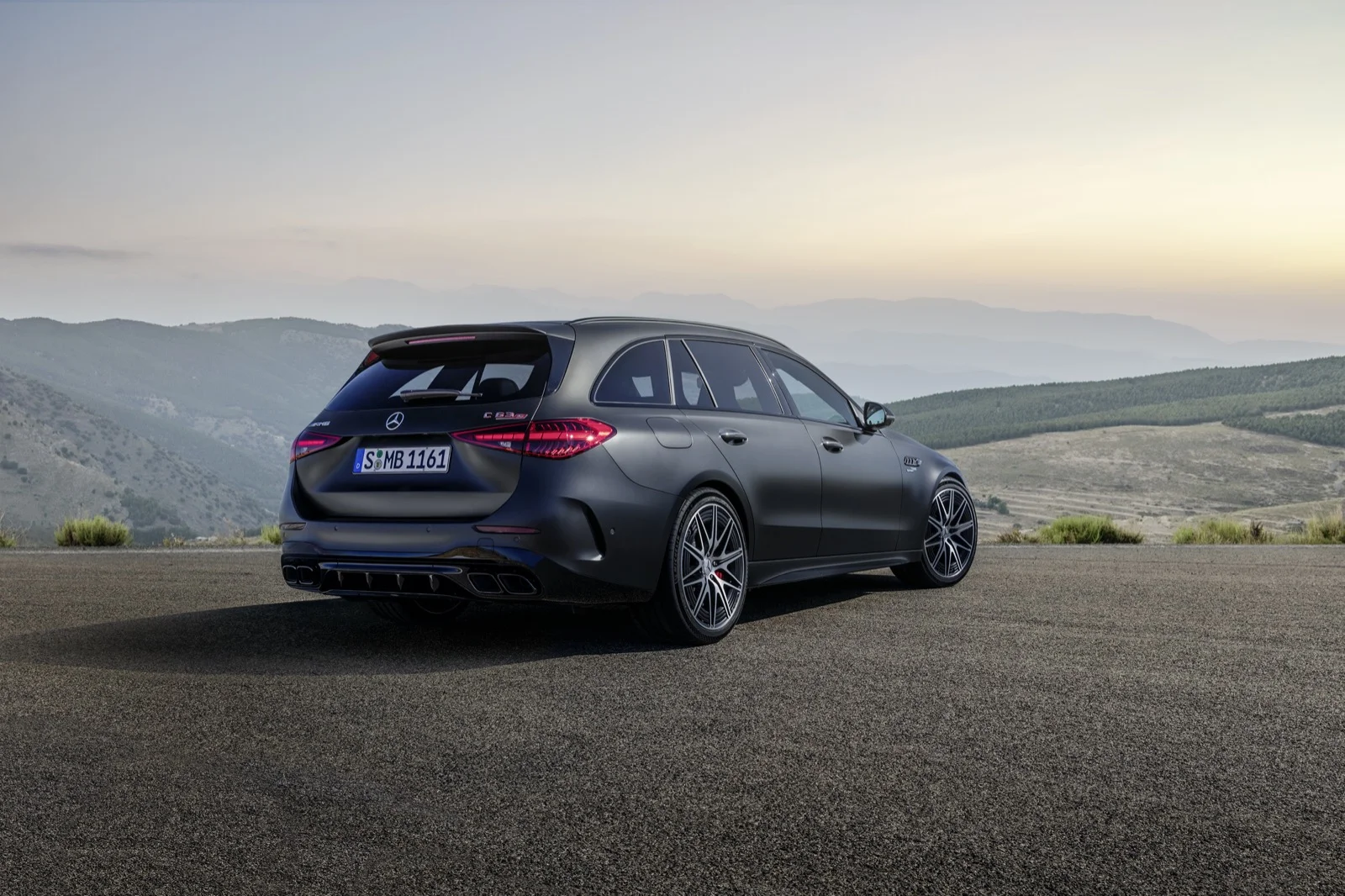 mercedes c63 cena