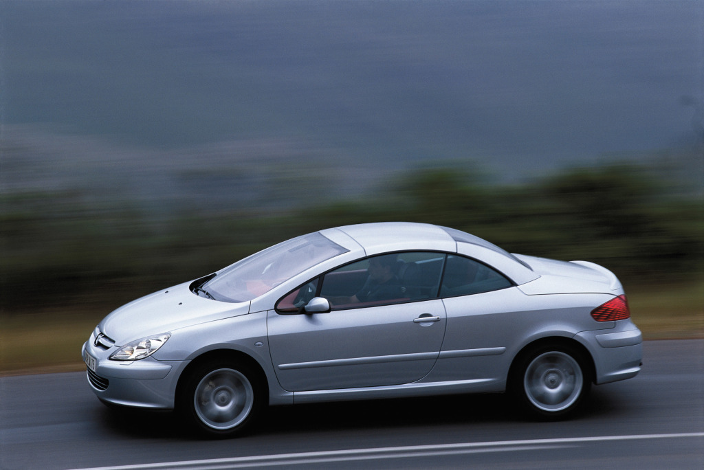 Peugeot 307 cc na wojnie 