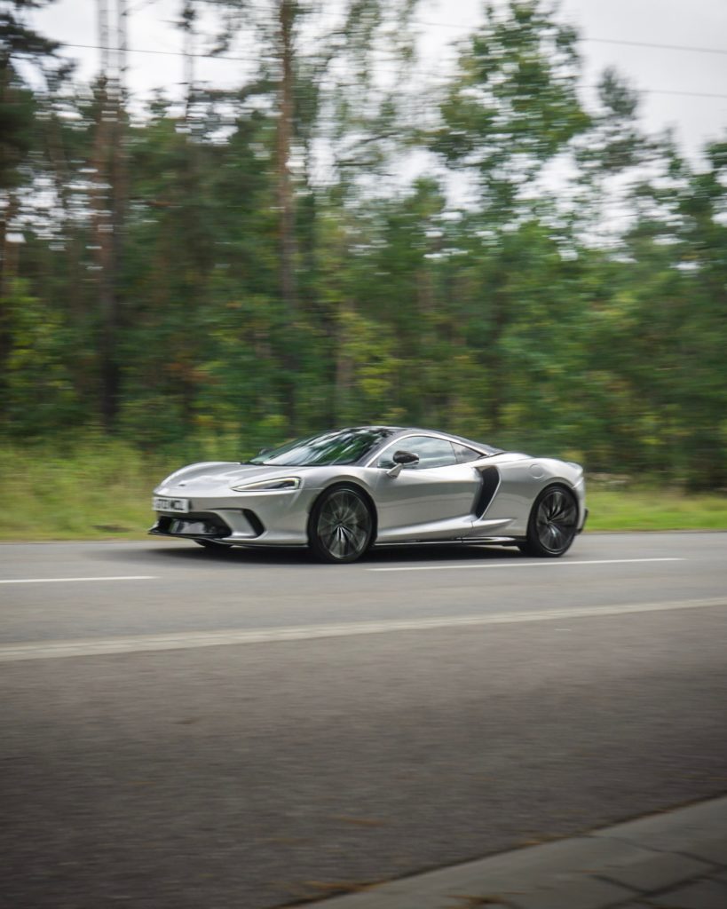 mclaren gt