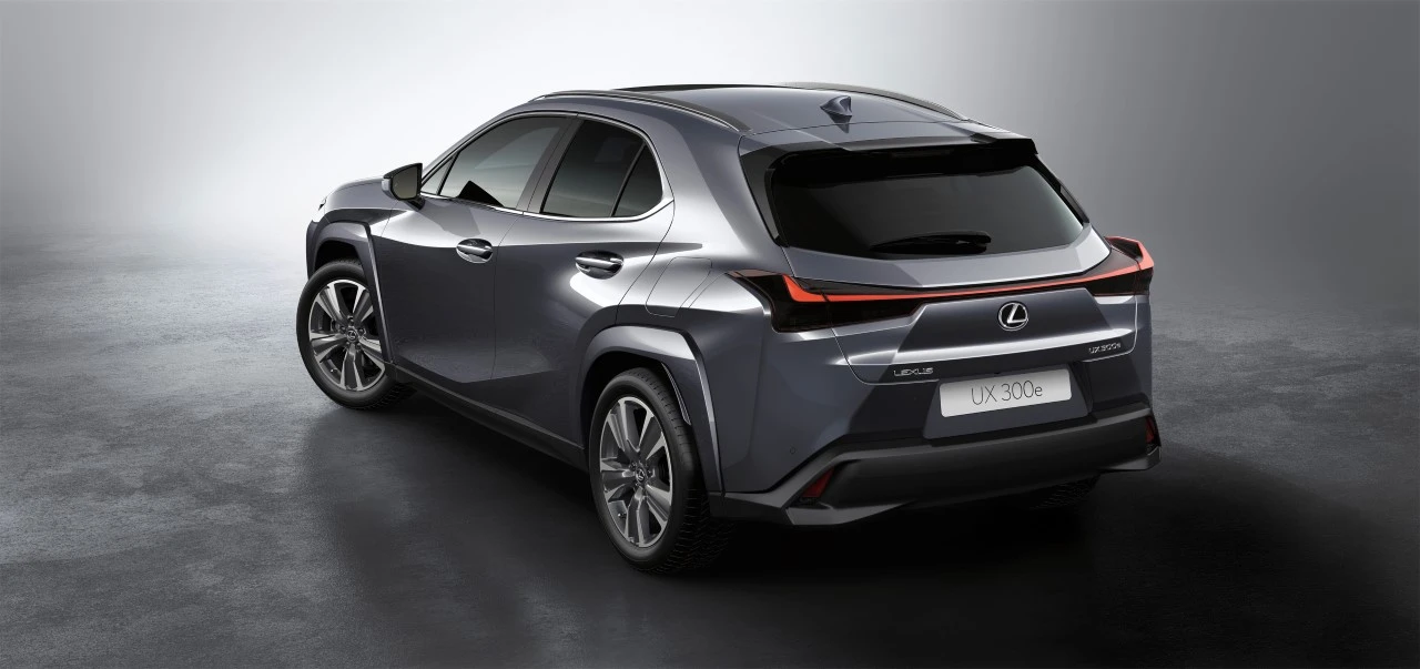 Oto nowy Lexus UX 300e. Zmian nie zauważysz, ale to prawie kompletnie inne auto