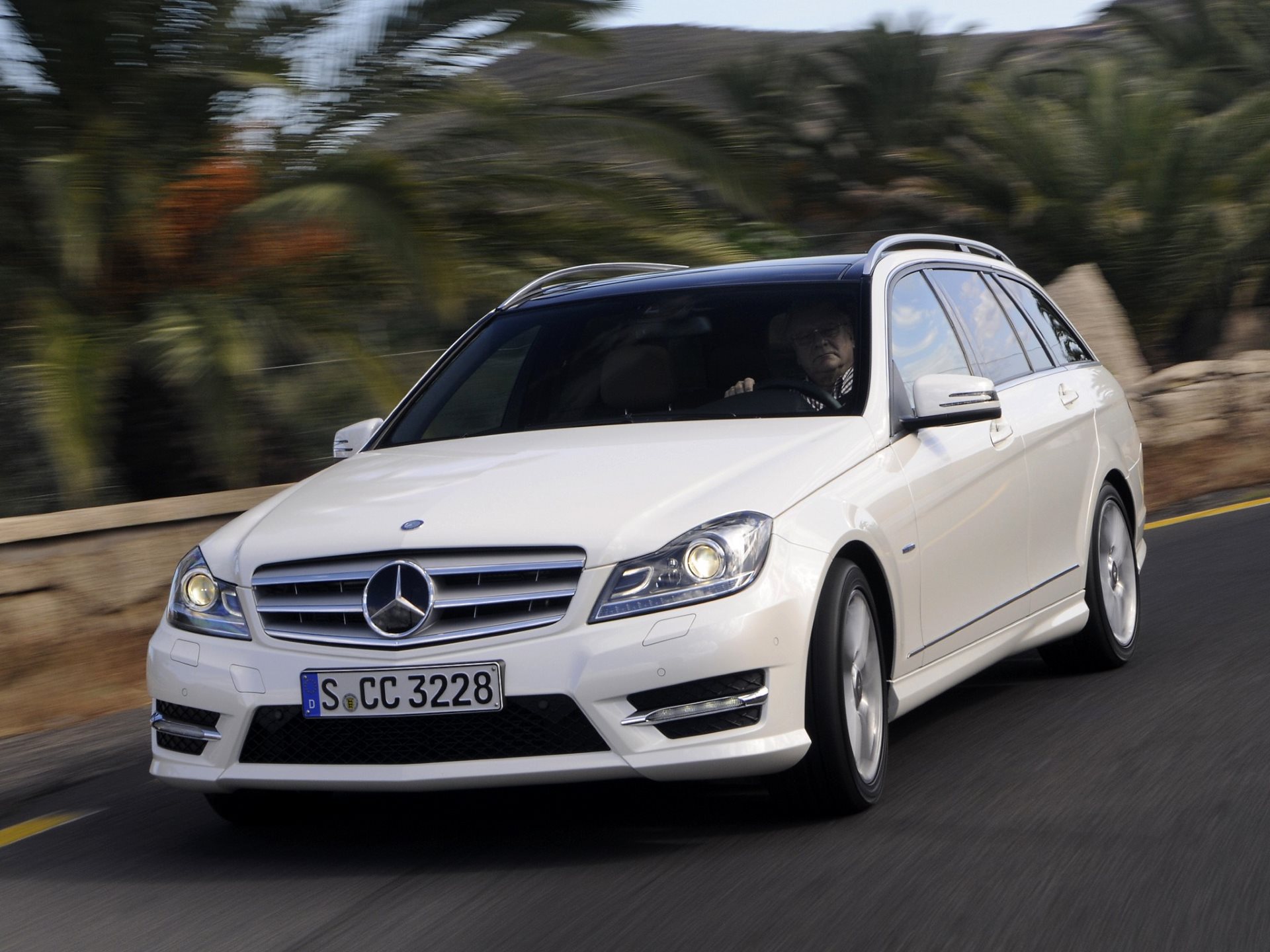 Mercedes klasy C W204 awarie ceny samochodów 2022 