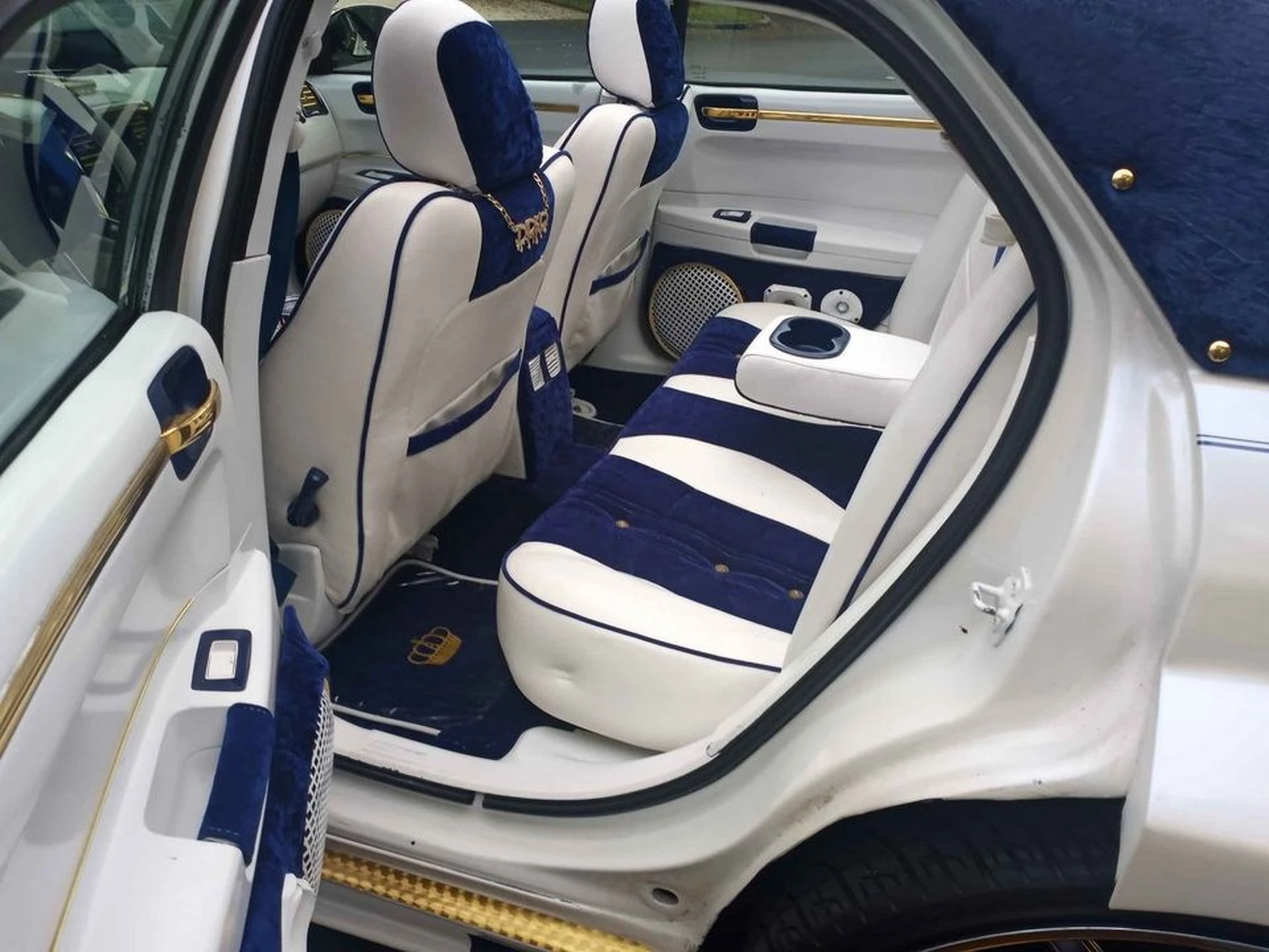 chrysler 300c rolls 