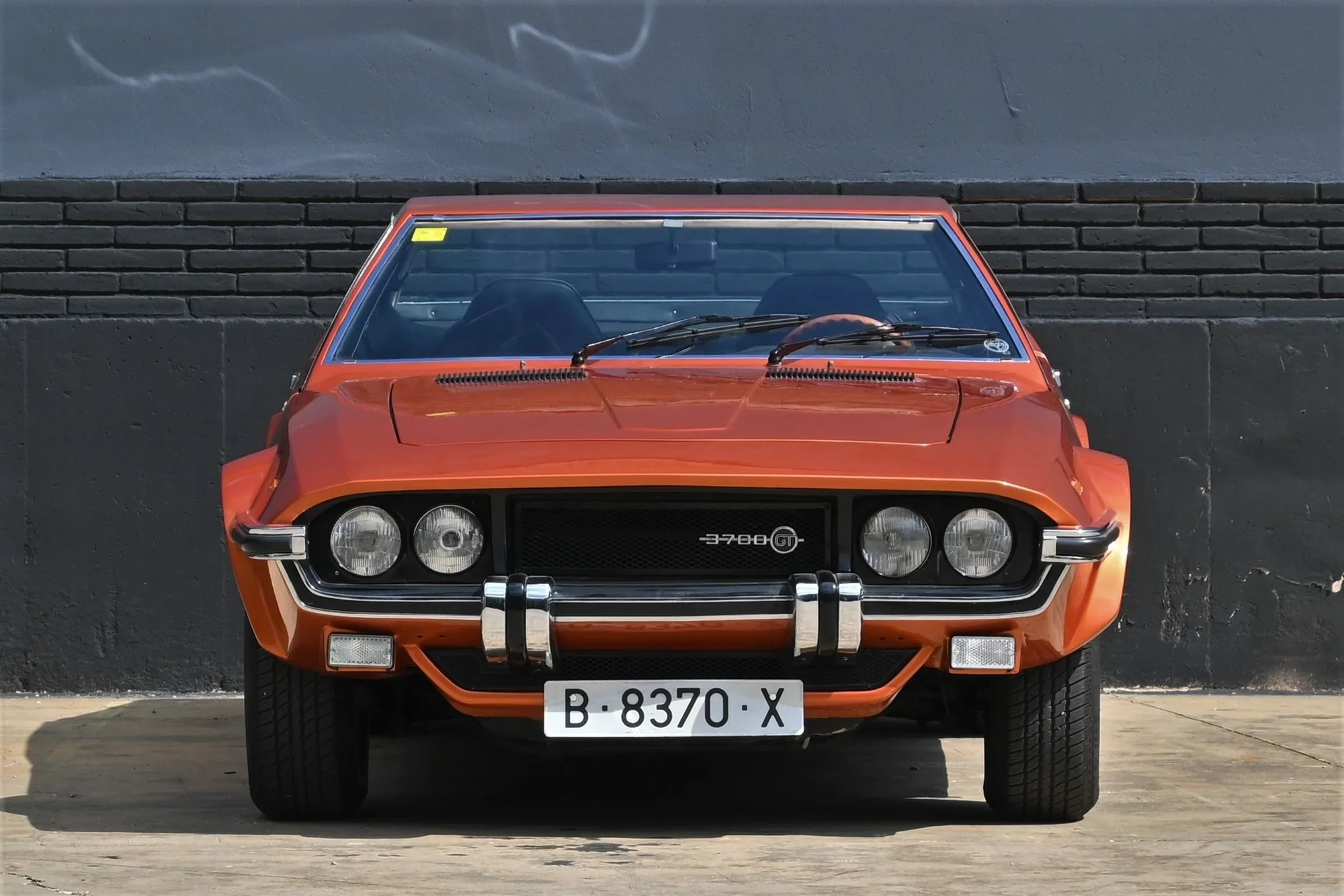 Dodge Serra Boulevard 3700 GT
