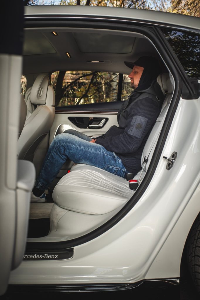 Mercedes EQS 580 miejsce z tyłu 