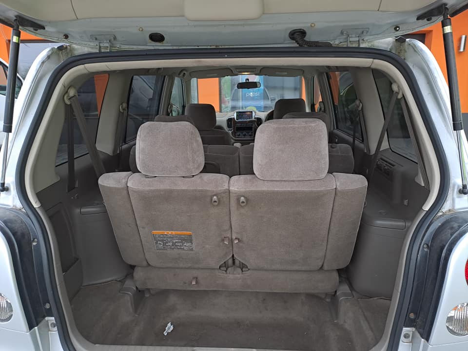 Mitsubishi Dion 