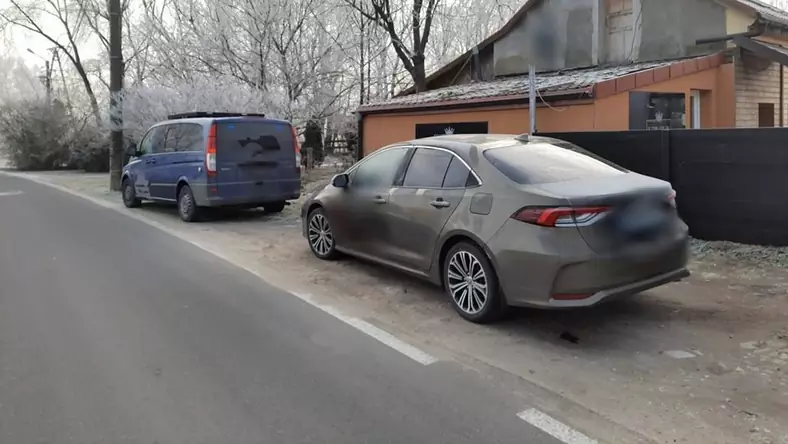 Nieoznakowany radiowóz 