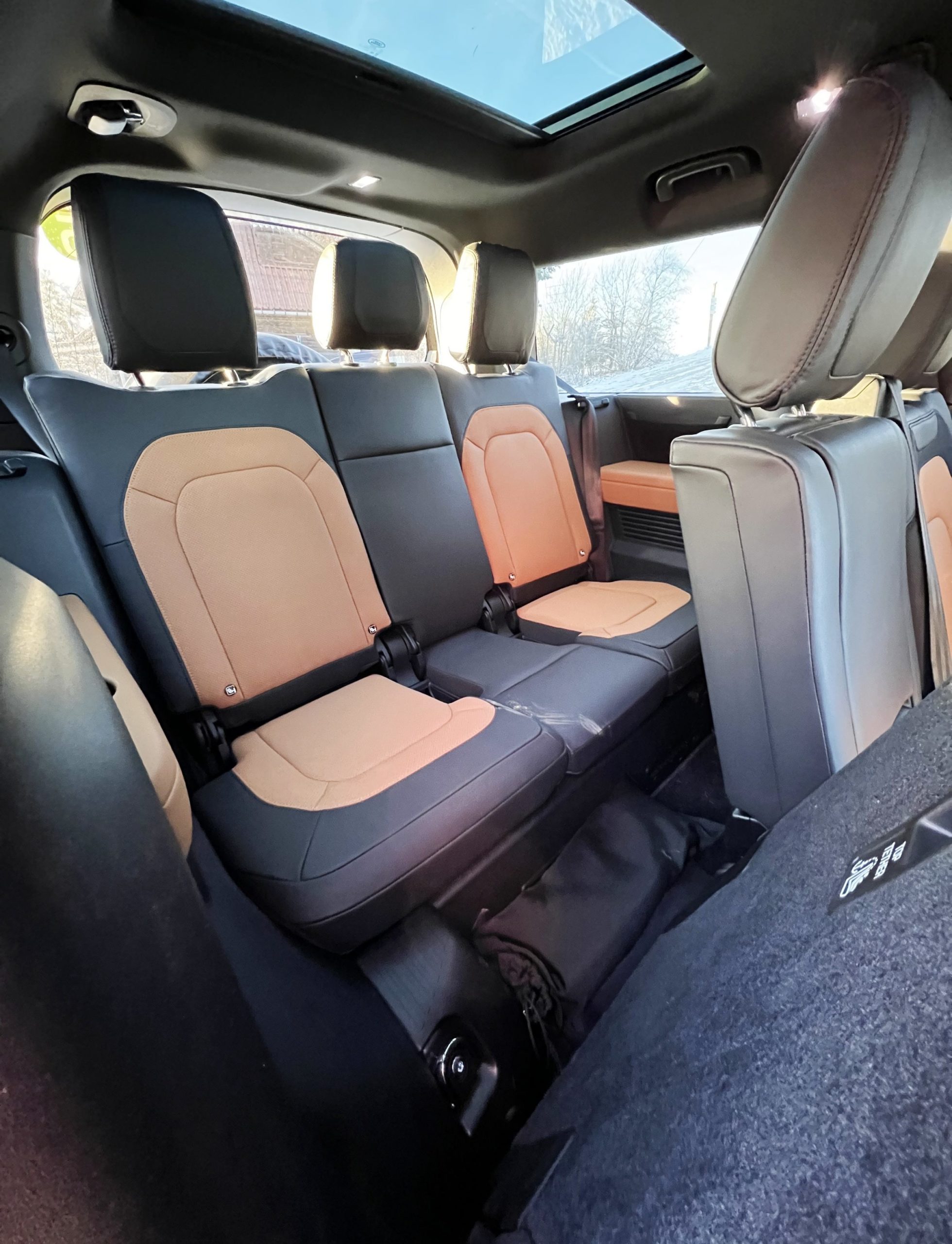 land rover defender 130 