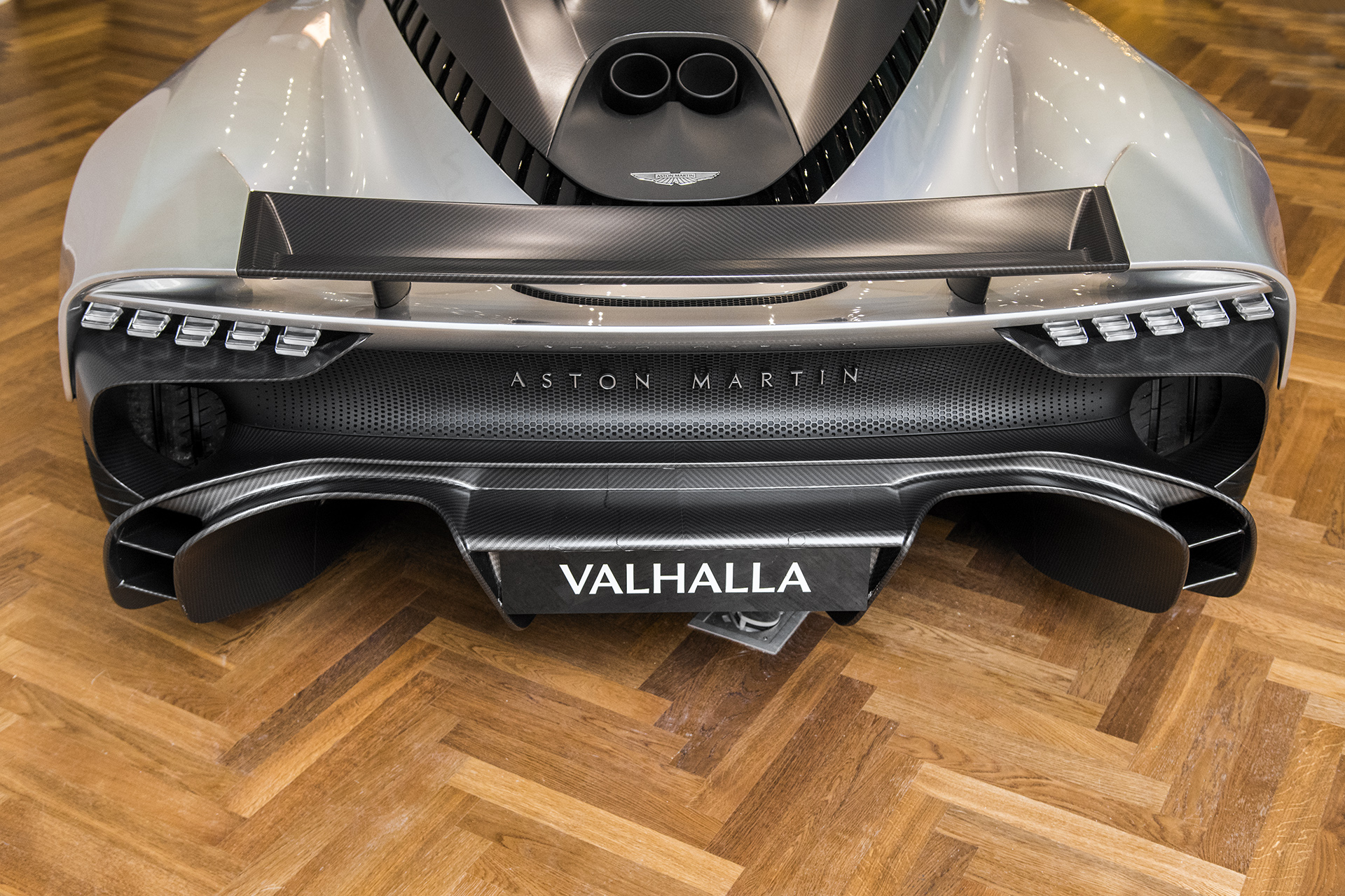 Aston Martin Valhalla