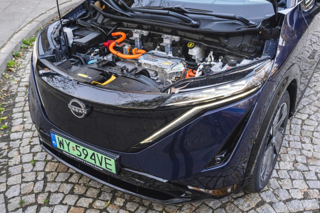 Nissan Ariya silnik 