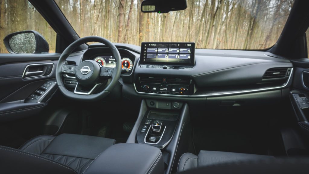 wnętrze Nissan Qashqai e-Power test 