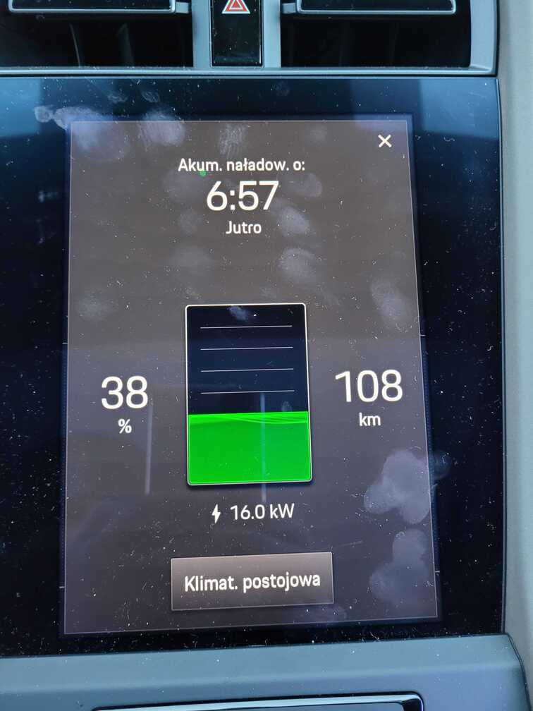 Samochód elektryczny zimą