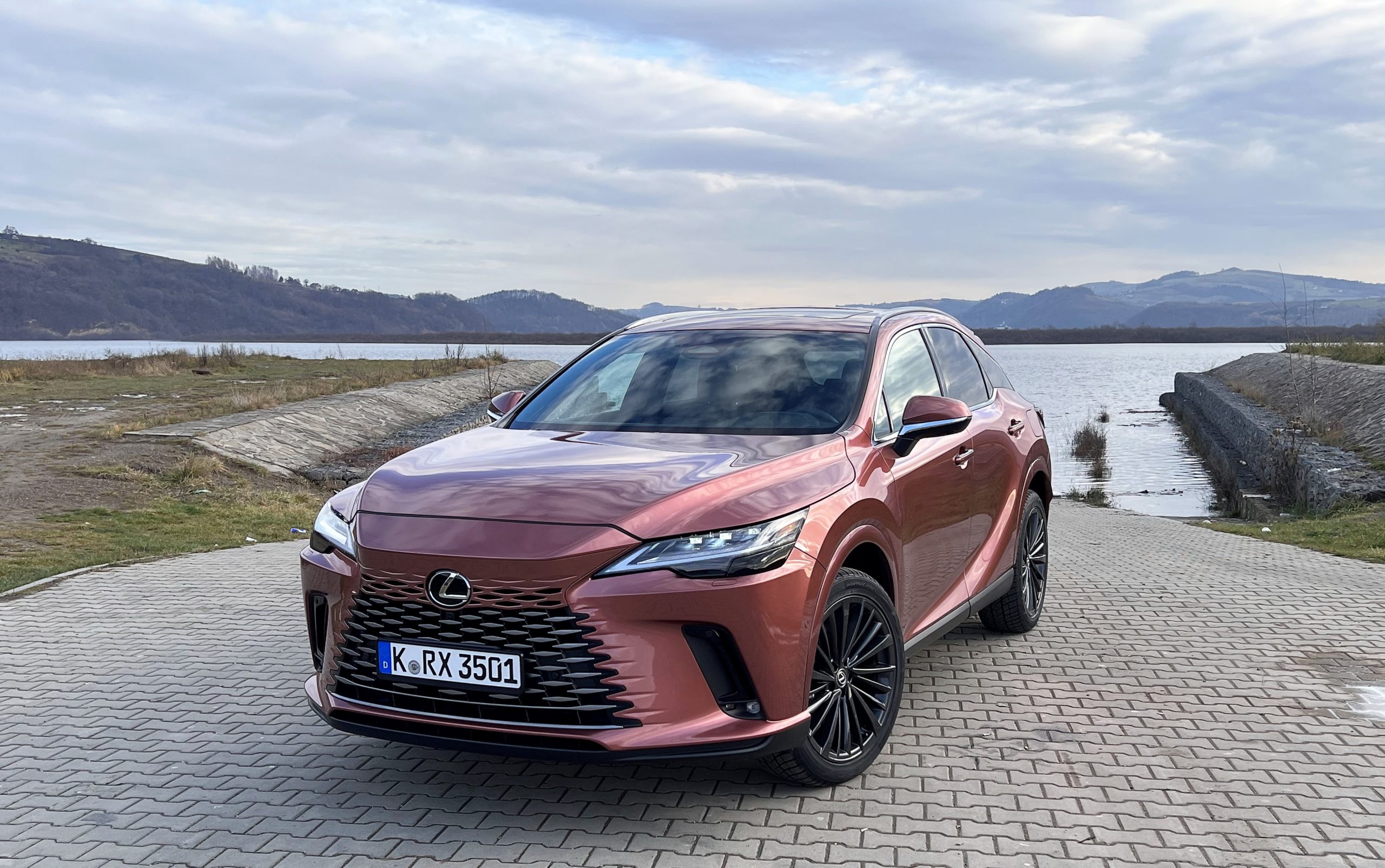 nowy lexus rx