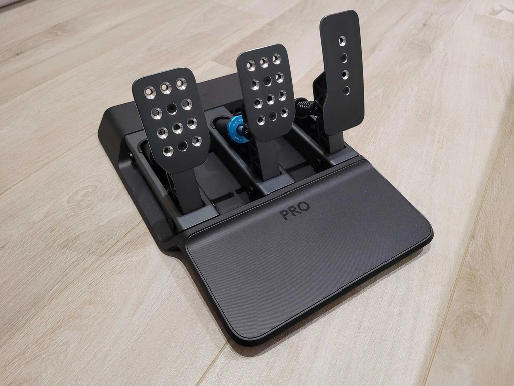 pro racing logitech wheel