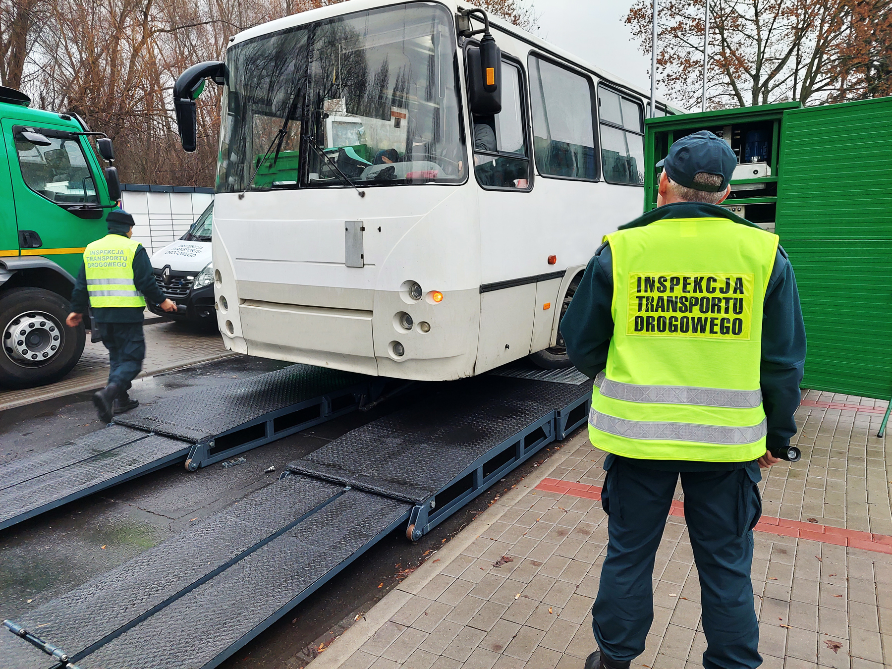 stan techniczny autobusów 