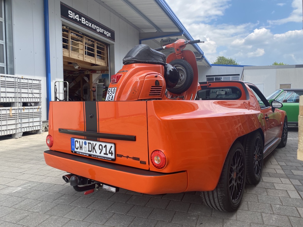 Porsche pickup