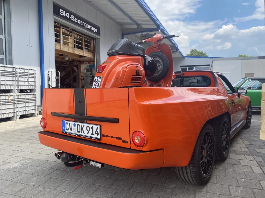 Porsche pickup