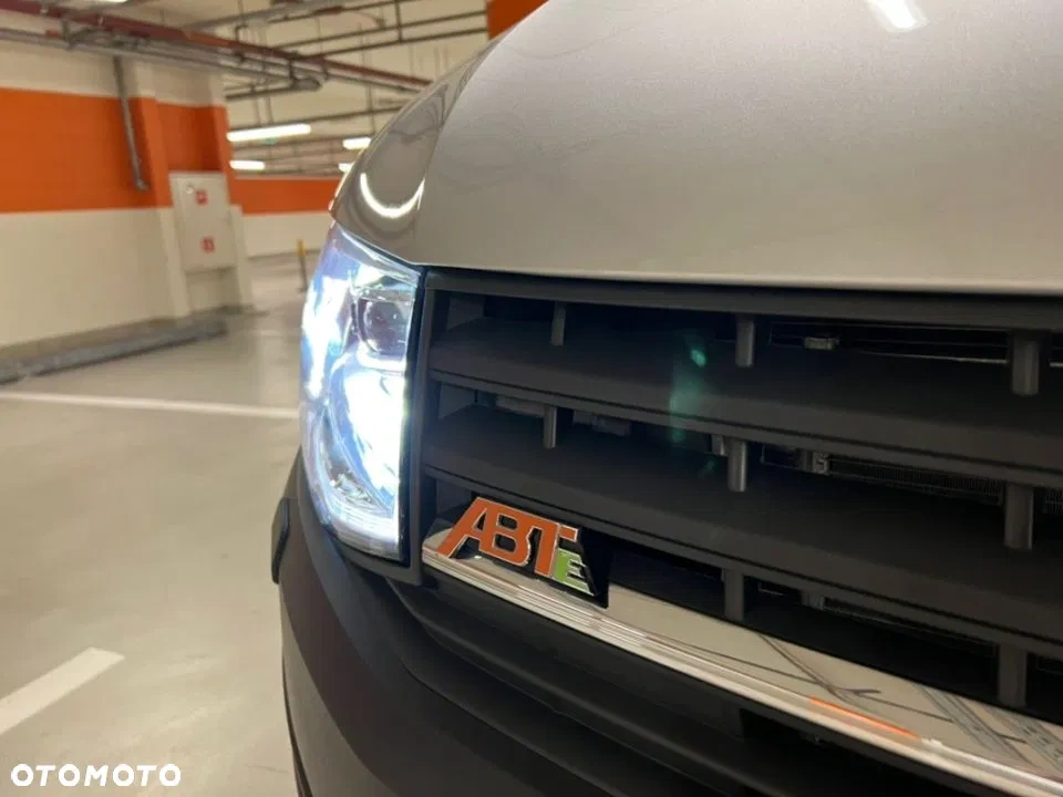 Ten Volkswagen Transporter ABTe przejechał przez 4 lata tylko 20 km. Wcale mnie to nie dziwi