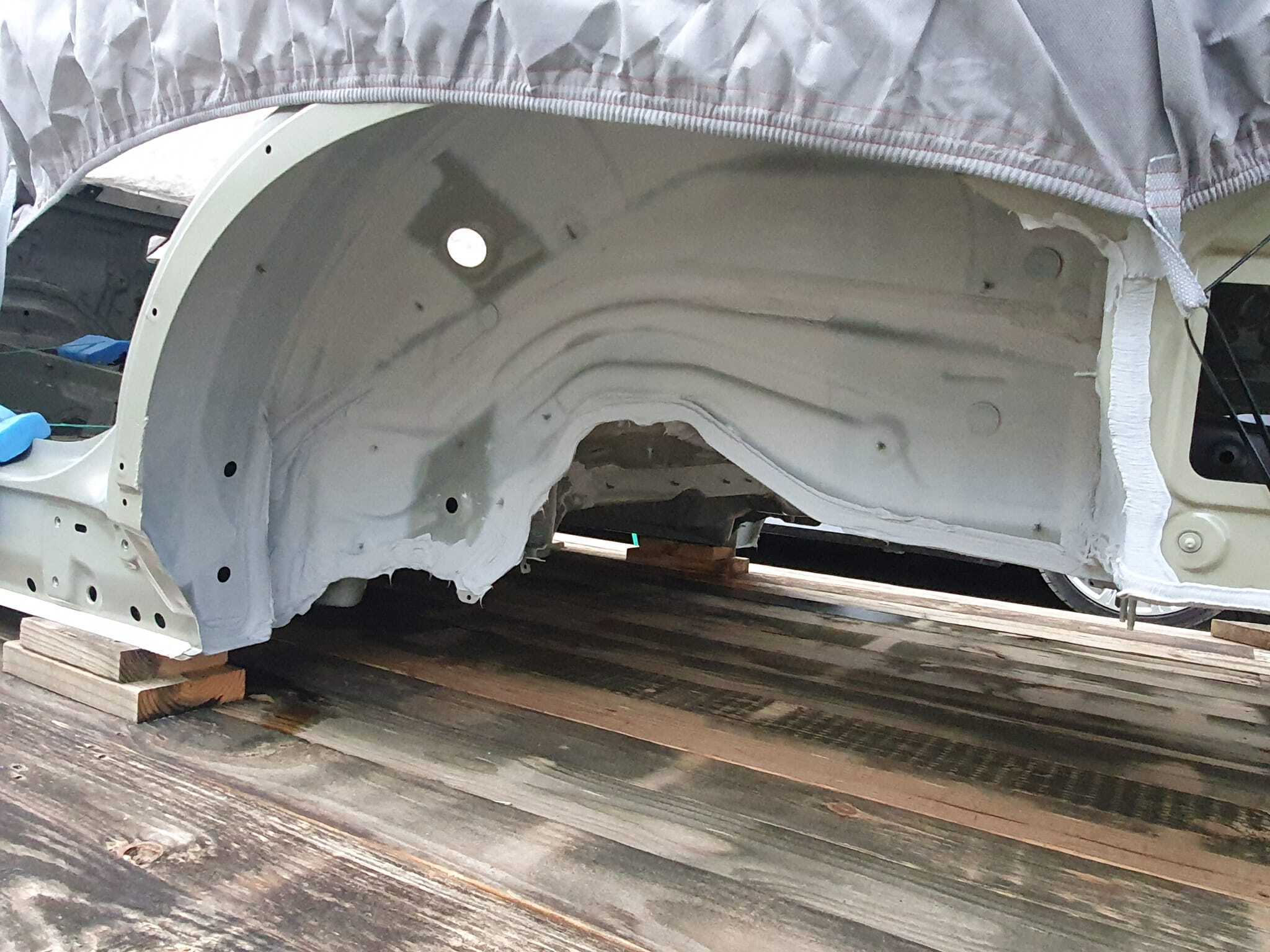 Muszą wyprodukować nowe BMW w warsztacie. Tak kazał ubezpieczyciel