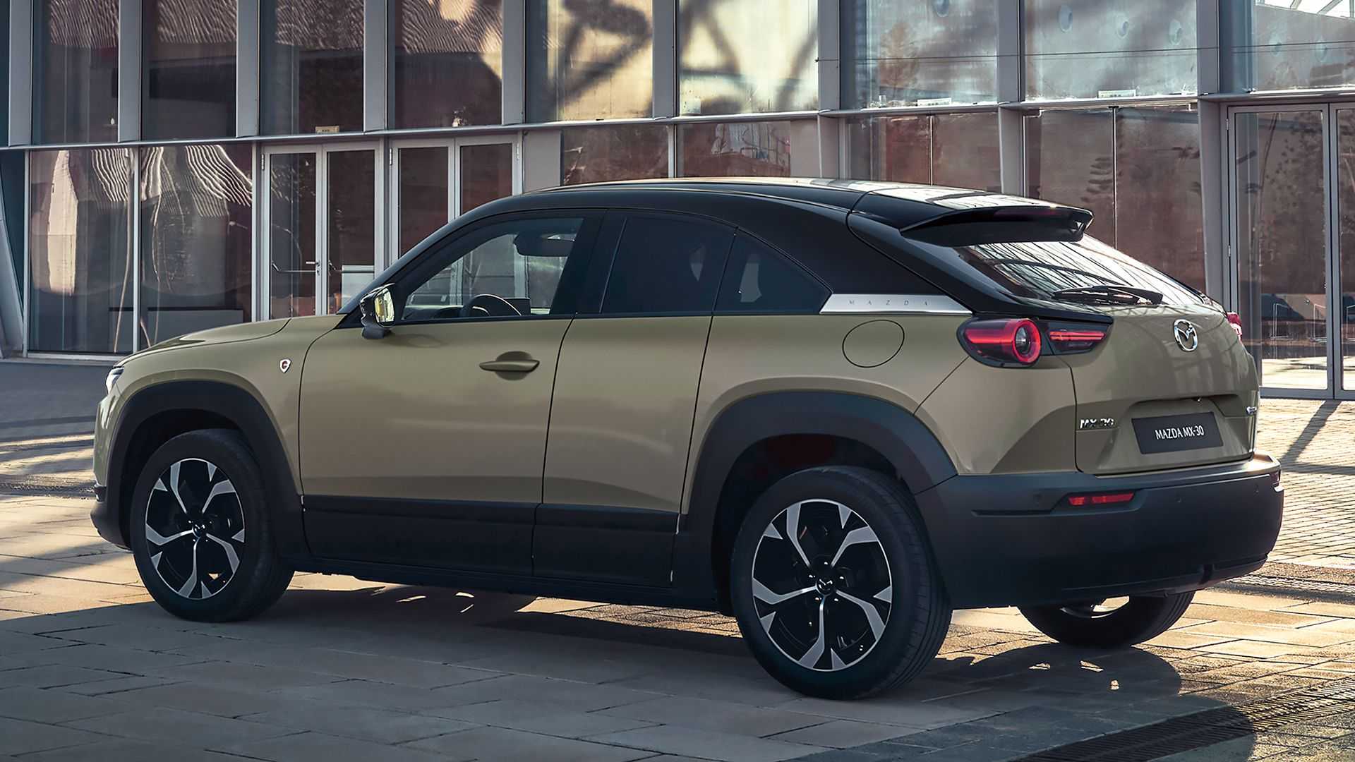Mazda MX-30 z wanklem dostępna w polskim cenniku. Silnik rotacyjny powrócił