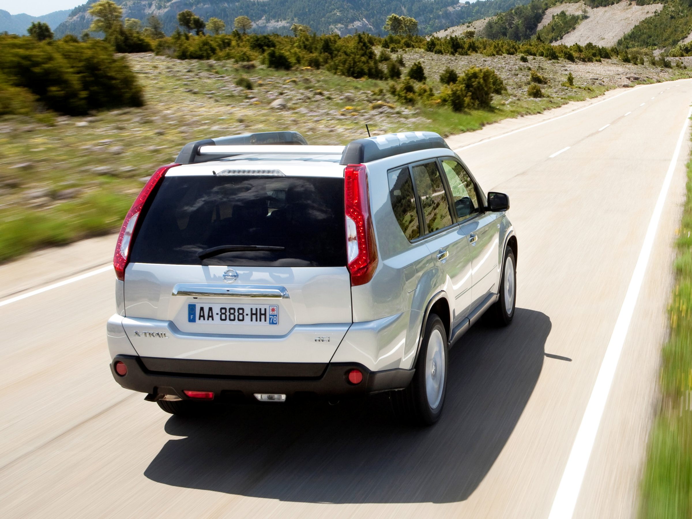 nissan x-trail historia 