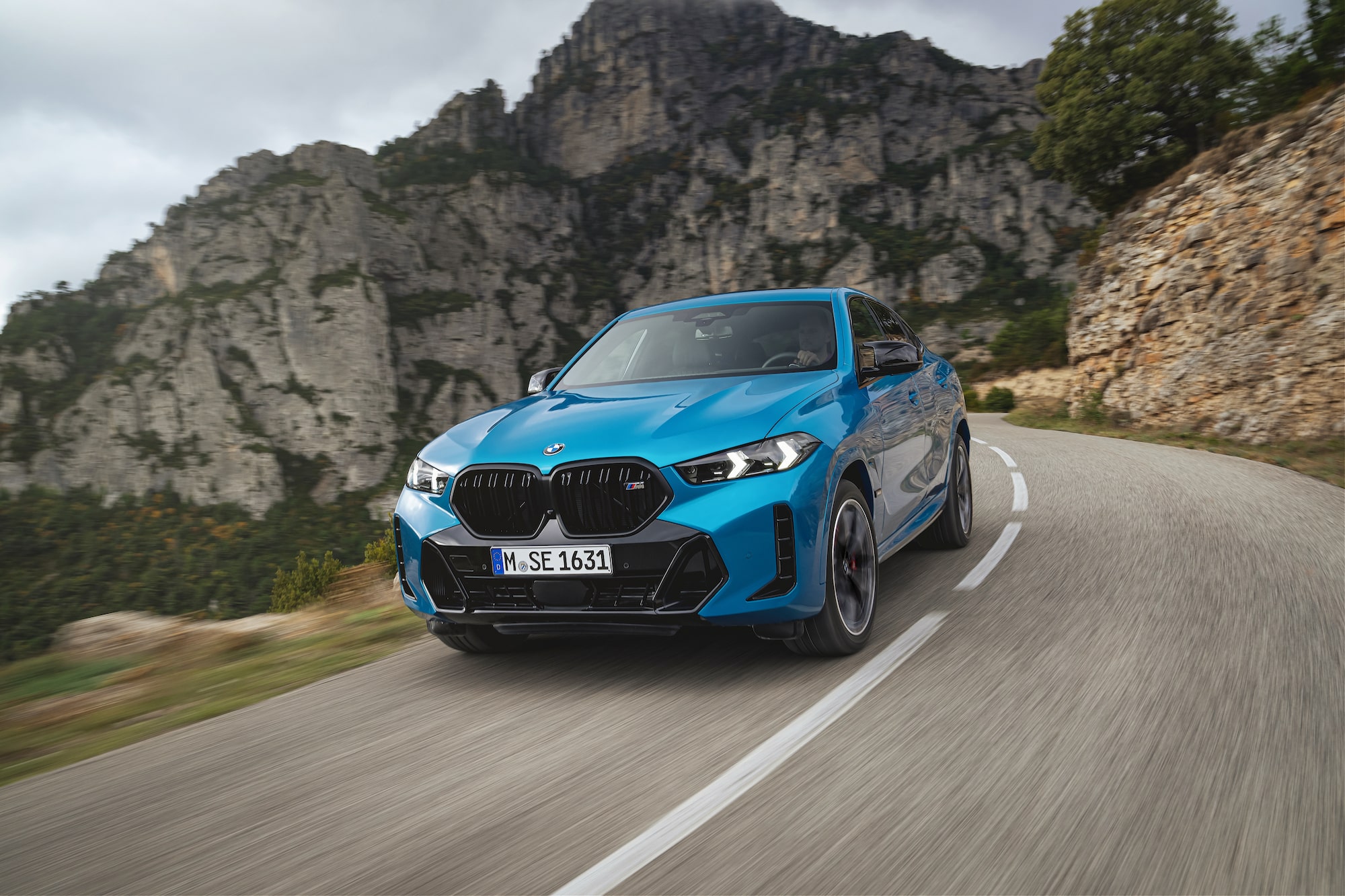 Oto nowe BMW X6 oraz BMW X5. Nerki rozświetlą im drogę