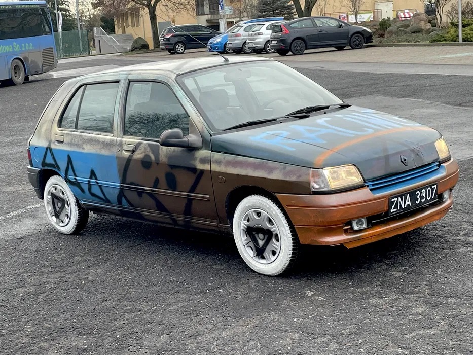 renault clio pierwszej generacji 