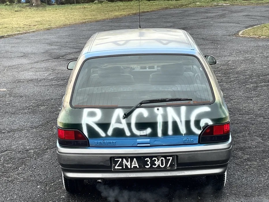 renault clio pierwszej generacji 