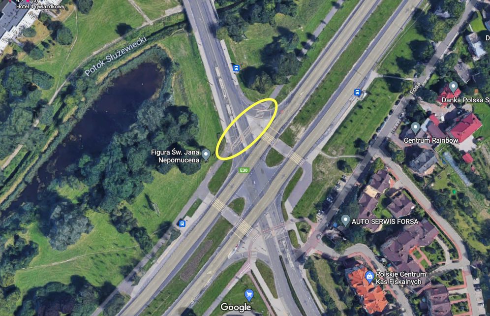 skrzyżowanie z drogą rowerową