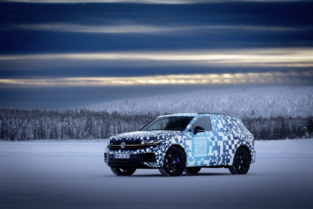 volkswagen touareg lifting podświetlana zdjęcia
