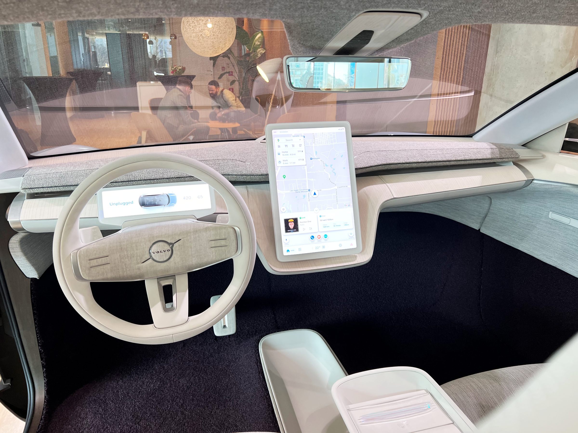 volvo recharge concept 