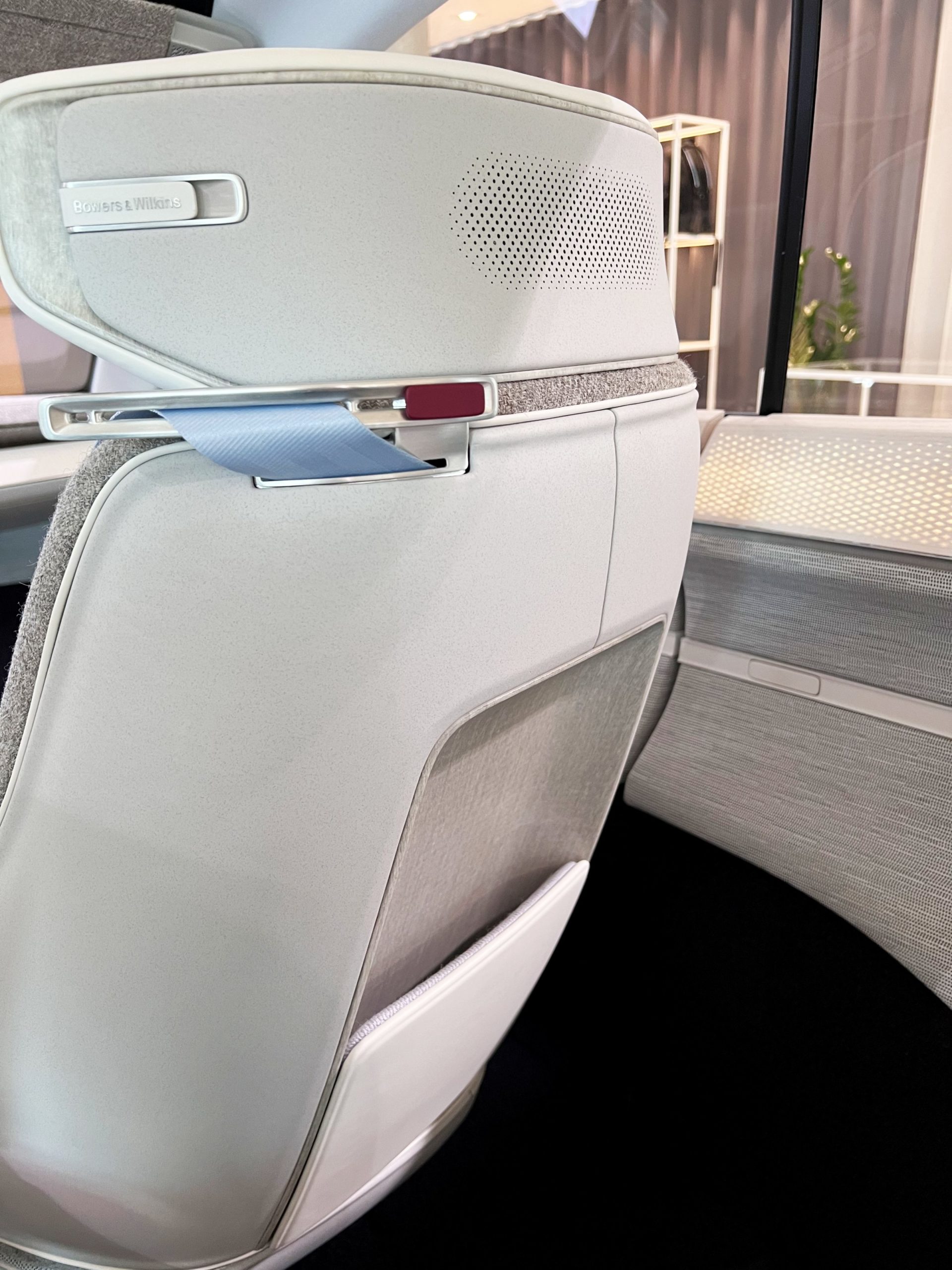 volvo recharge concept 