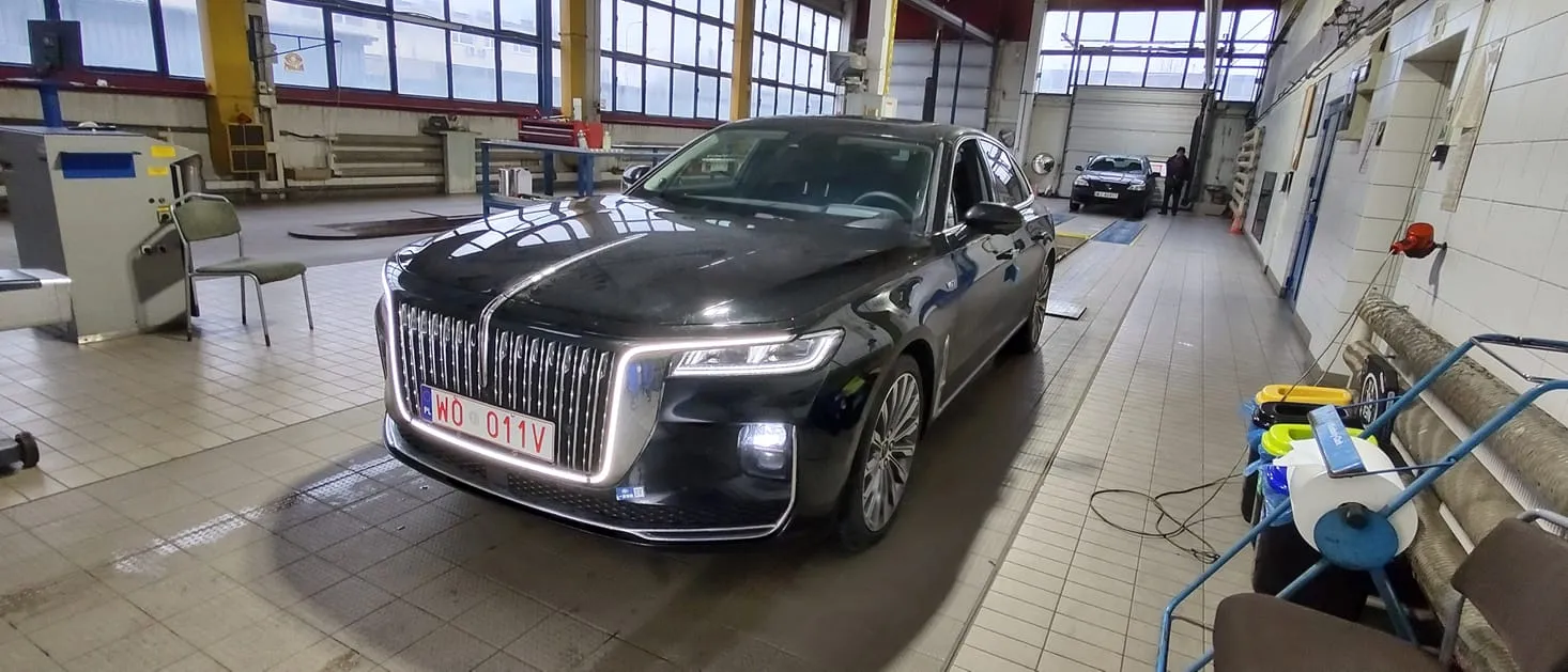 Uwaga, na ulicach stolicy pojawił się nowy cesarz. Nazywa się Hongqi H9