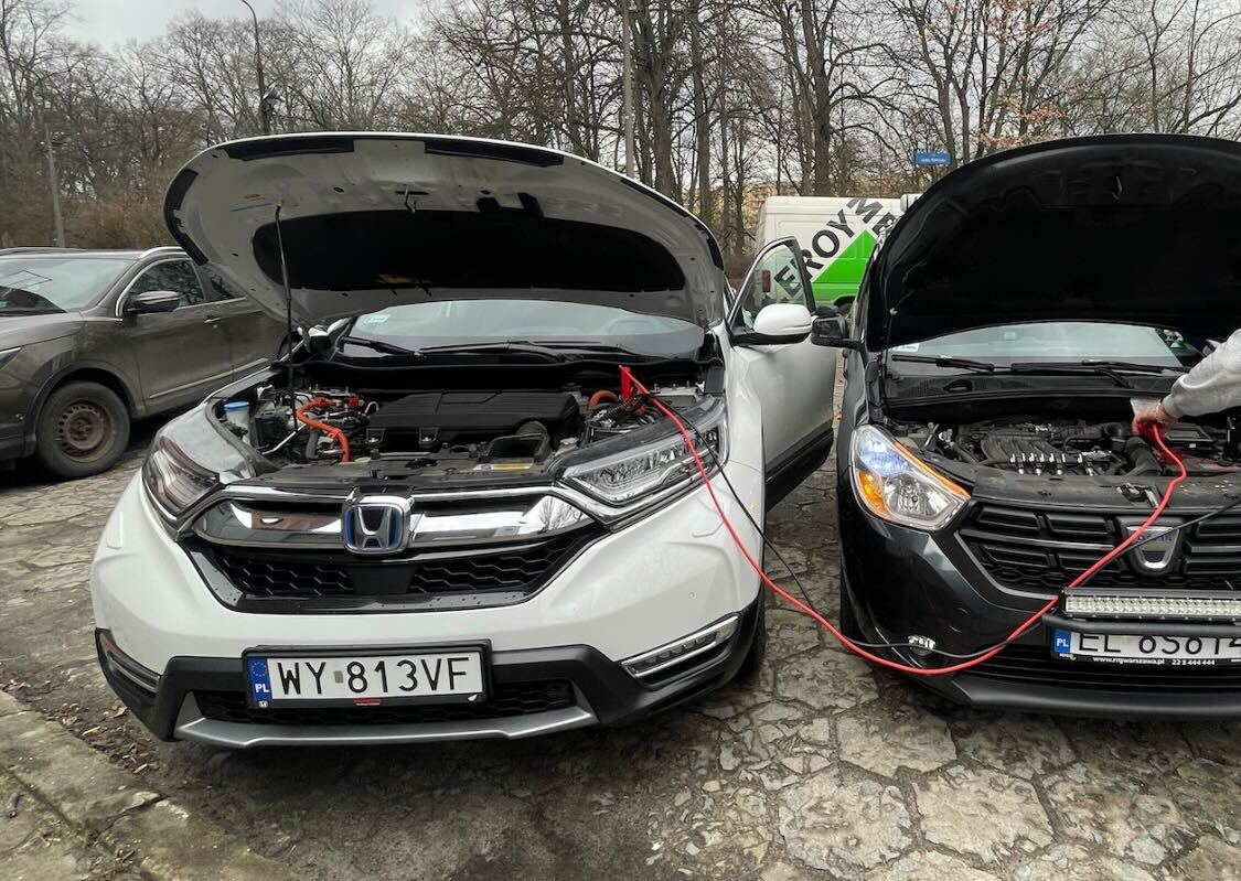 Skończył się prąd w hybrydzie