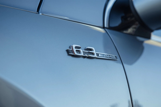 Mercedes R 63 AMG