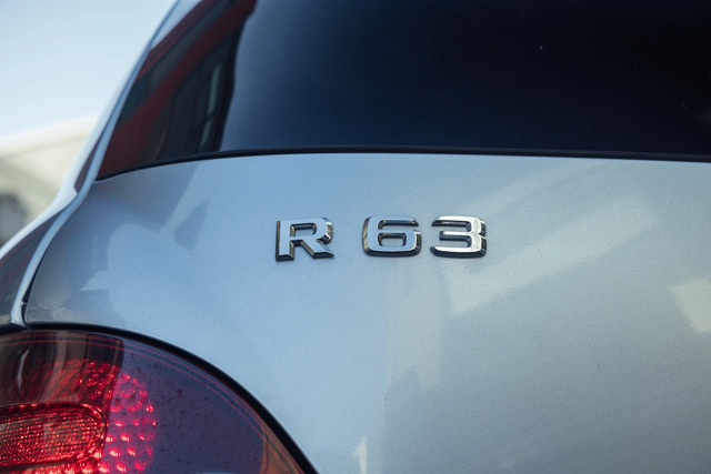 Mercedes R 63 AMG