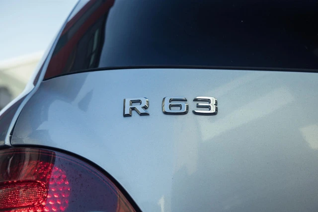 Mercedes R 63 AMG