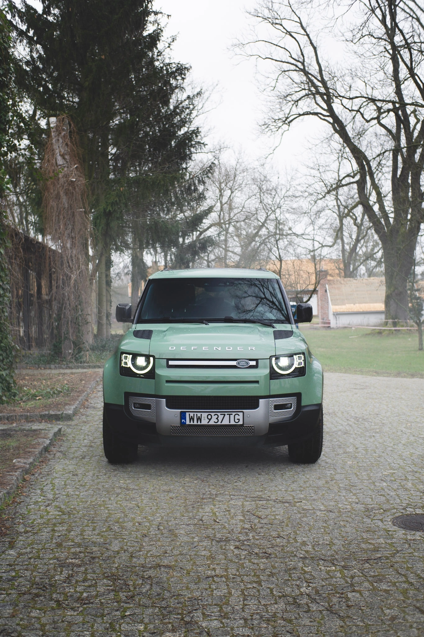 Land Rover Defender
