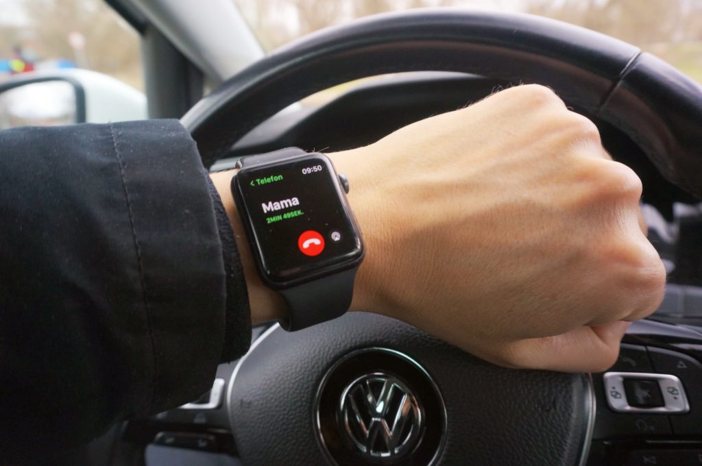apple watch rozmawianie w samochodzie 