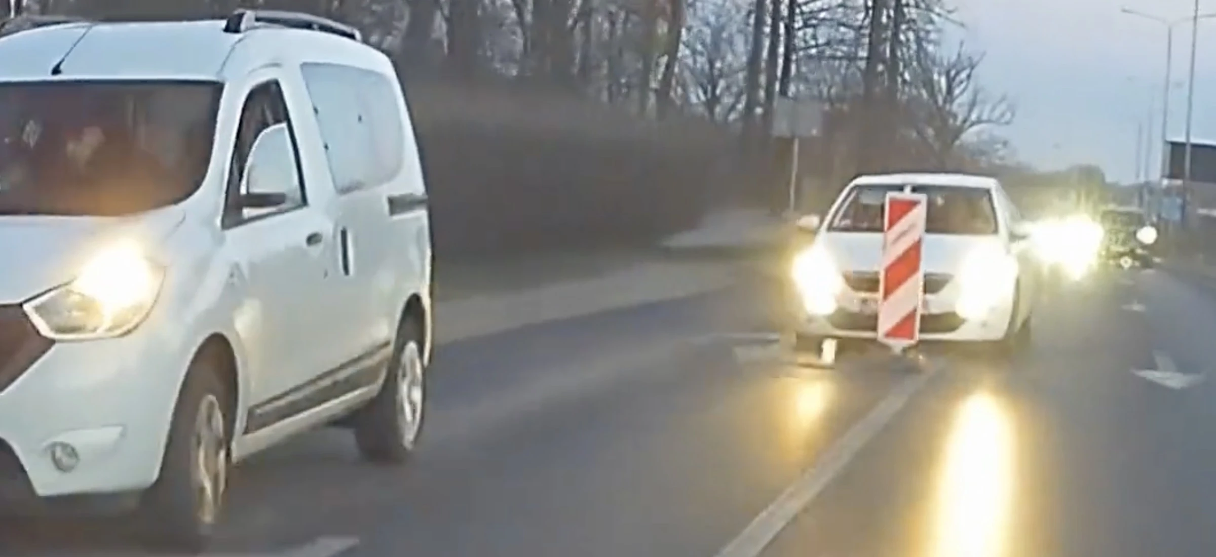 dacia dziura w drodze