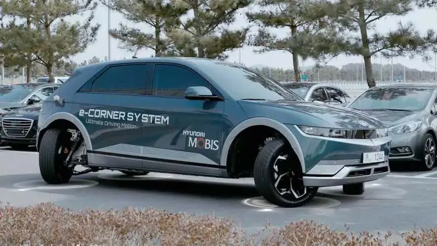 Hyundai popsuł koła w IONIQ-u 5 i mówi, że to innowacyjny system manewrowania