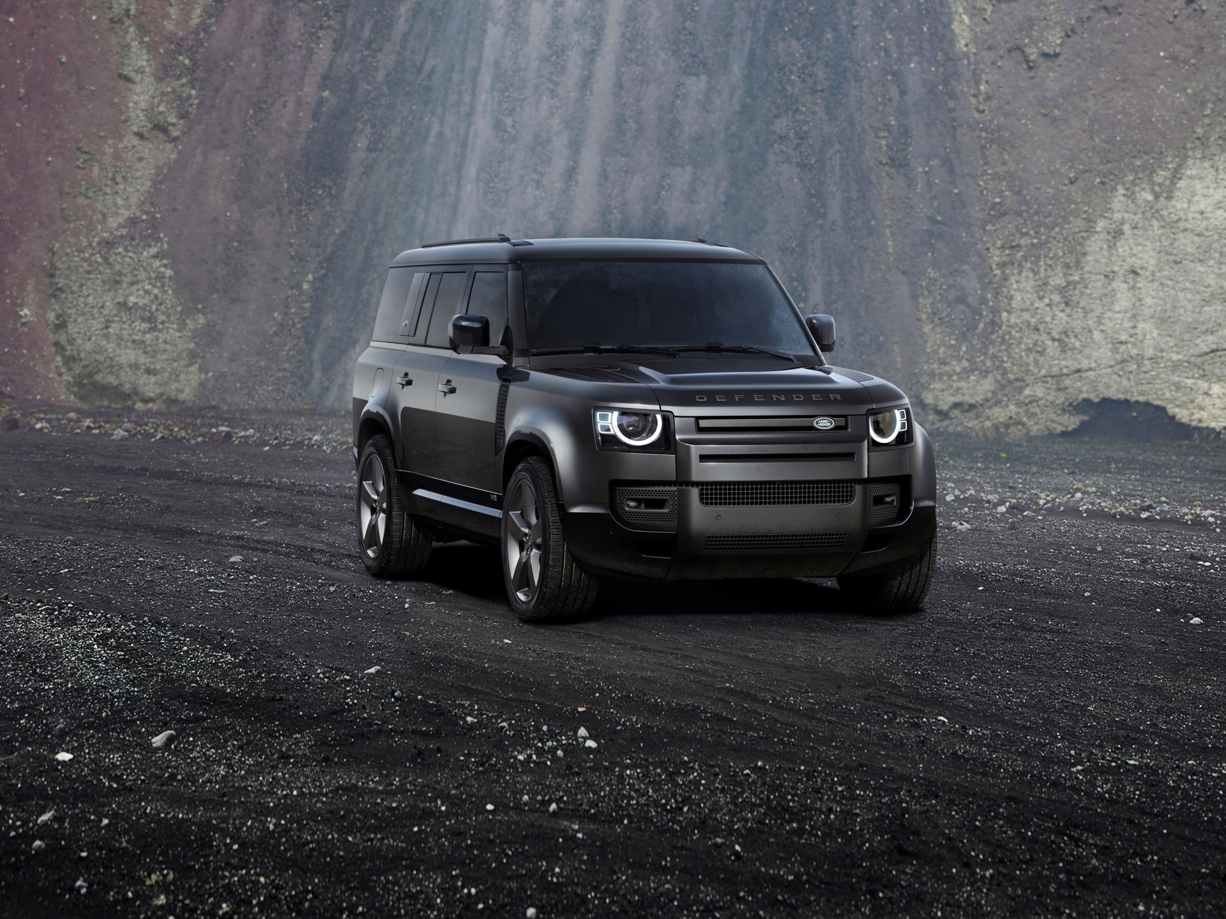 land rover defender 130 v8 